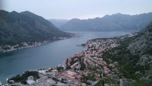 Kotor - widok miasta z twierdzy